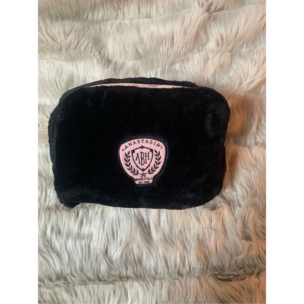 Anastasia Beverly Hills Black Faux Fur Cosmetic Makeup Bag